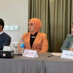 ” العمل كأفراد في تحقيق السلام لا يكفي لمواجهة التحديات , ان فرص النجاح تزداد بشكل كبير عندما نعمل معا رجالا ونساء كفريق تتشارك فيه تحمل الأعباء والمخاطر والمسؤوليات .